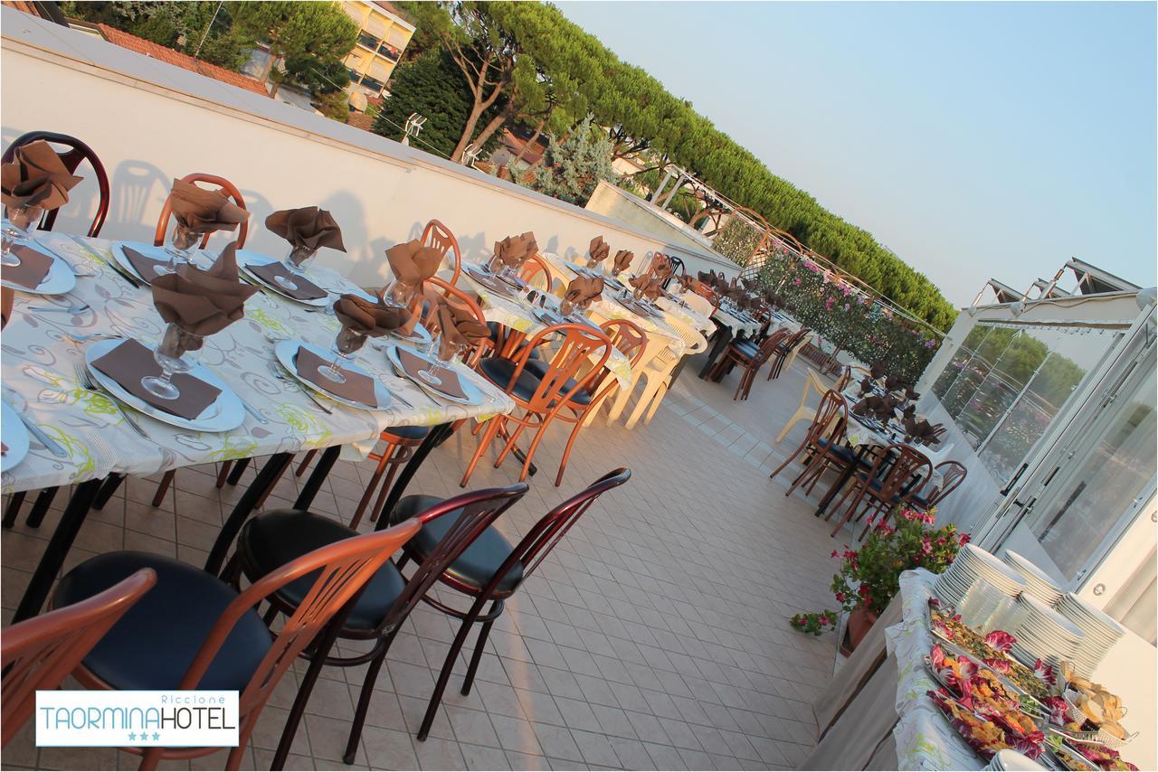 Hotel Taormina Риччоне Экстерьер фото